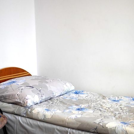 Dom Studencki Zodiak Hostel Wroclaw Ngoại thất bức ảnh